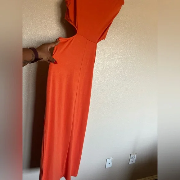 Prinbara Women’s side cut out maxi dress in Orange size Large - Picture 4 of 11